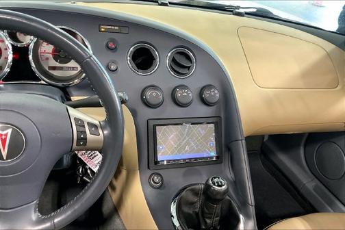 Pure (Summit White) 2006 Pontiac Solstice Base