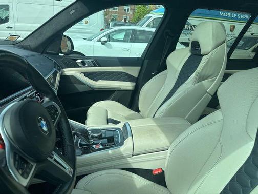 2022 BMW X5 M Base
