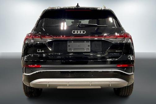 2025 Audi Q4 e-tron Premium Plus 55 quattro