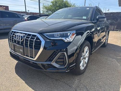2024 Audi Q3 45 S line Premium Plus