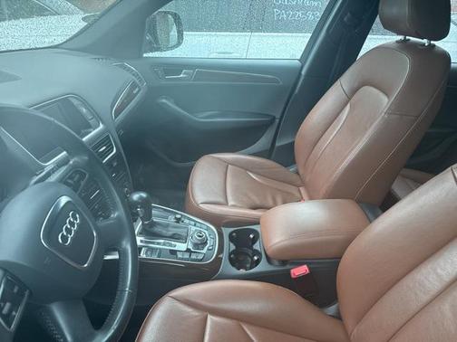 2012 Audi Q5 2.0T Premium Plus