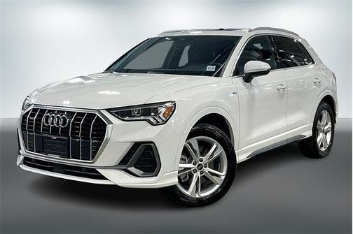 2024 Audi Q3 Premium 45 TFSI S line quattro Tiptronic