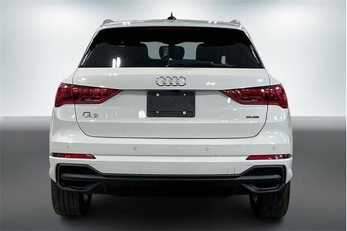 2024 Audi Q3 Premium 45 TFSI S line quattro Tiptronic