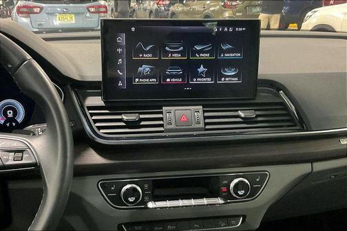 2022 Audi Q5 45 S line Premium Plus