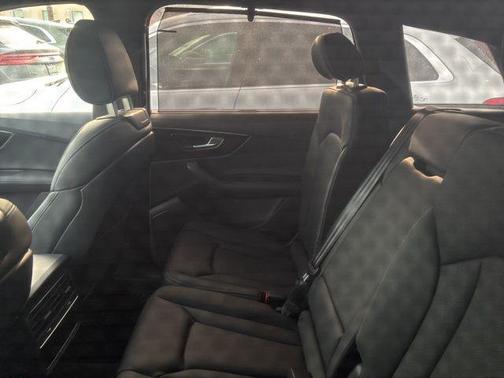 2025 Audi Q7 55 Prestige