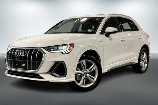 2024 Audi Q3 45 S line Premium Plus