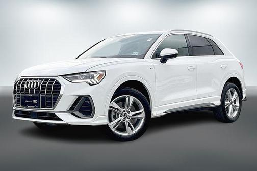 2024 Audi Q3 45 S line Premium Plus