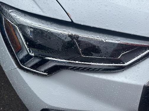 2024 Audi Q3 45 S line Premium Plus