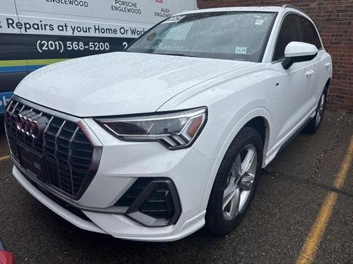 2024 Audi Q3 45 S line Premium Plus