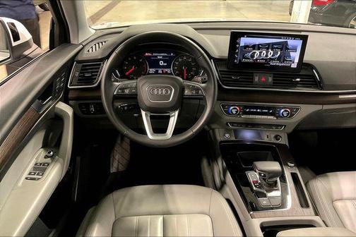 2023 Audi Q5 45 S line Premium