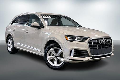 2023 Audi Q7 45 Premium