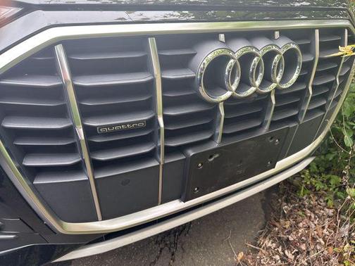 2022 Audi Q7 55 Premium
