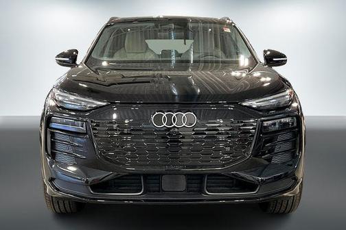 2025 Audi Q6 e-tron Premium Plus quattro