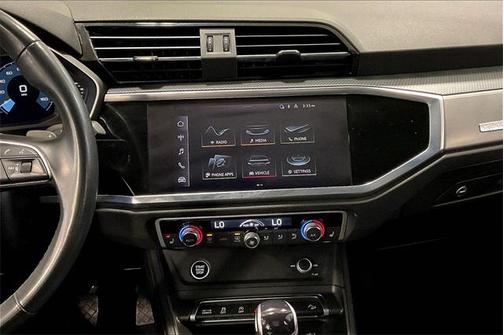 2022 Audi Q3 45 S line Premium Plus