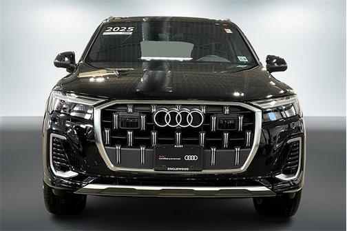 2025 Audi Q7 55 Premium