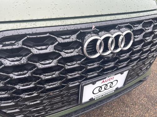 2022 Audi Q5 45 S line Premium Plus