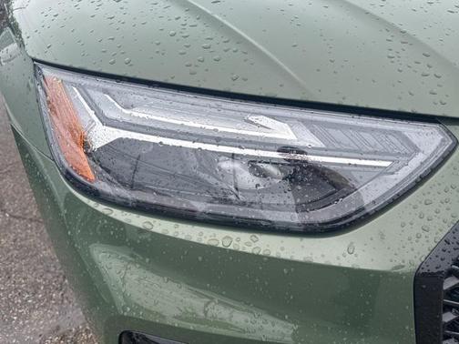 2022 Audi Q5 45 S line Premium Plus