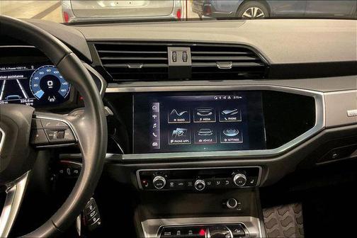 2022 Audi Q3 40 Premium Plus