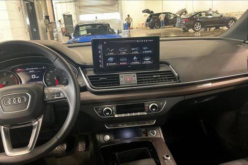 2025 Audi Q5 45 S line Premium