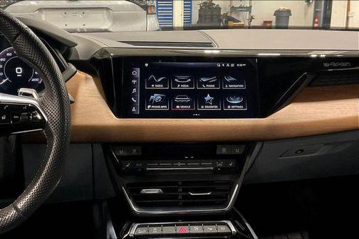 2023 Audi e-tron GT Prestige quattro