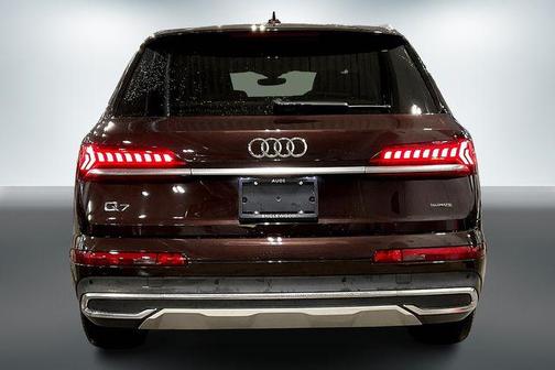 2022 Audi Q7 45 Premium