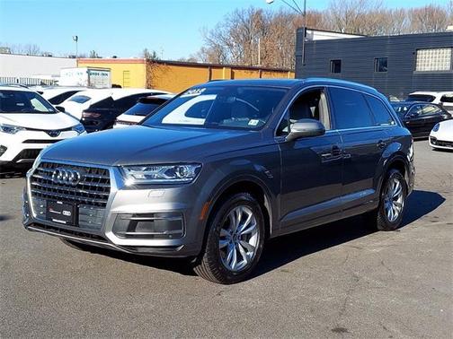 Photo 3 of 31 of 2018 Audi Q7 2.0T Premium Plus