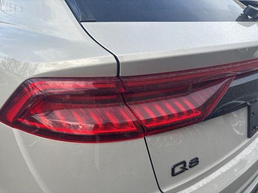 Vicuna Beige Metallic 2023 Audi Q8 55 Premium Plus