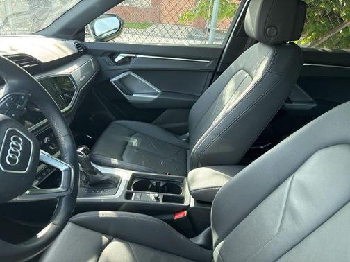 2021 Audi Q3 40 Premium Plus