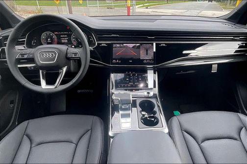 2025 Audi Q7 55 Premium Plus