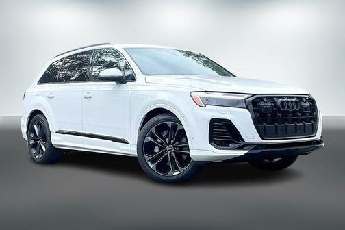 2025 Audi Q7 55 Premium Plus