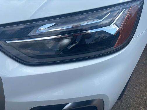 Arkona White 2024 Audi SQ5 Premium Plus