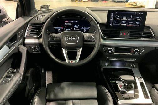 2025 Audi Q5 45 S line Premium Plus