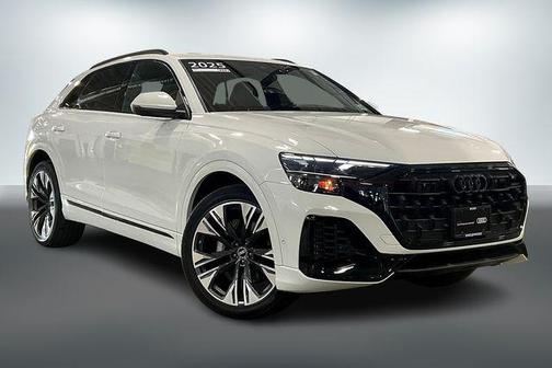 2025 Audi Q8 55 Premium