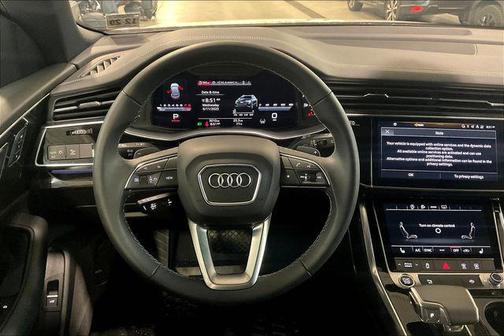 2025 Audi Q8 55 Premium