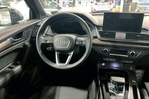 2024 Audi Q5 45 S line Premium Plus