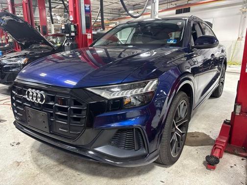Navarra Blue Metallic 2020 Audi Q8 55 Premium Plus