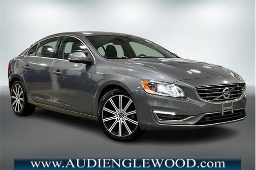2017 Volvo S60 Inscription T5 Platinum