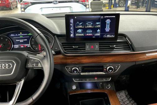 2023 Audi Q5 45 S line Premium