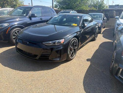 Mythos Black Metallic 2023 Audi RS e-tron GT quattro