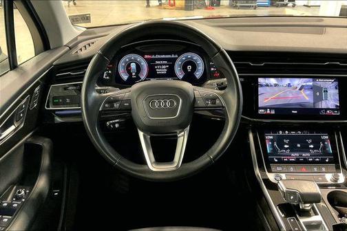 2022 Audi Q7 55 Premium