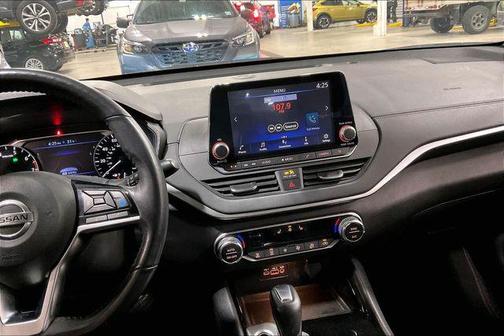 2020 Nissan Altima 2.5 SV