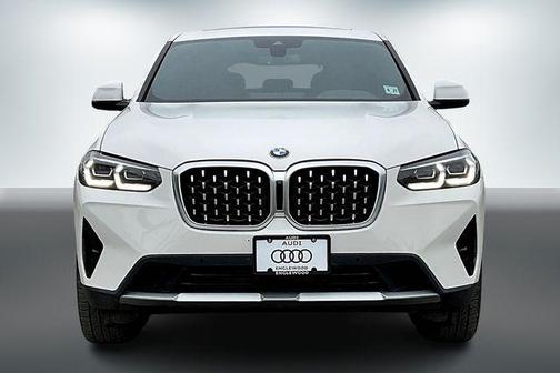 2022 BMW X4 xDrive30i