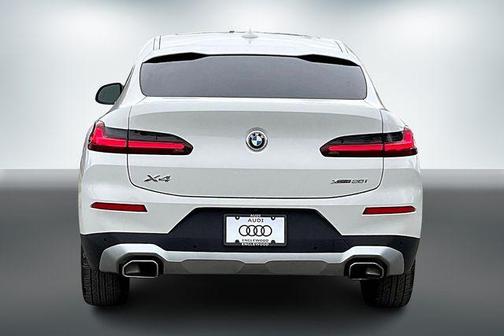 2022 BMW X4 xDrive30i
