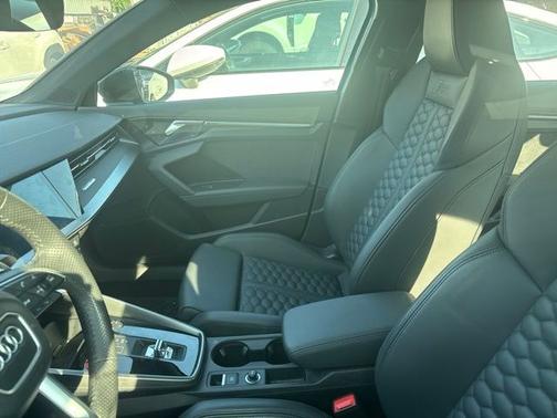 Turbo Blue 2022 Audi RS 3 2.5T