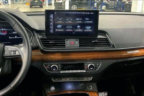 2023 Audi Q5 45 S line Premium Plus