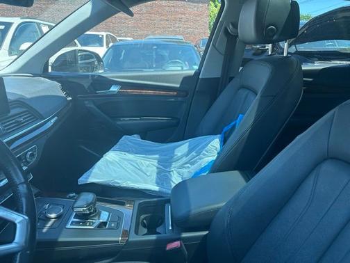 Brilliant Black 2020 Audi Q5 45 Premium
