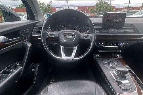 Brilliant Black 2020 Audi Q5 45 Premium