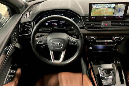 Glacier White Metallic 2023 Audi Q5 45 S line Premium Plus