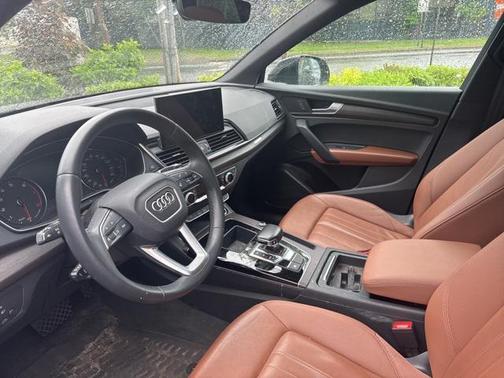 2022 Audi Q5 45 S line Premium