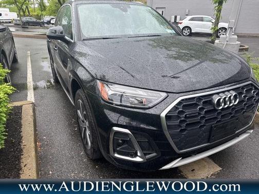 2022 Audi Q5 45 S line Premium